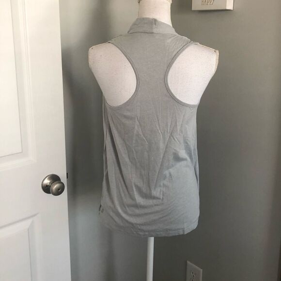 Fabletics Gray Sleeveless Wrap Tank - Picture 4 of 6